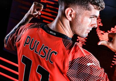 Pulisic gia nhập AC Milan, doanh số bán áo đấu tăng vượt bậc