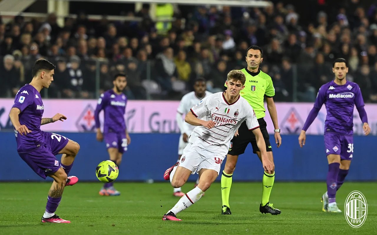 Fiorentina beat Milan 2-1