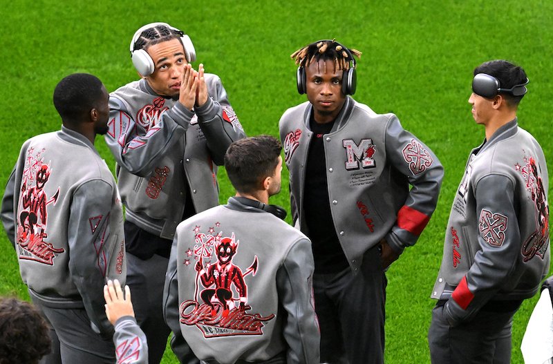 AC Milan arrived at Dortmund in Off-White gear